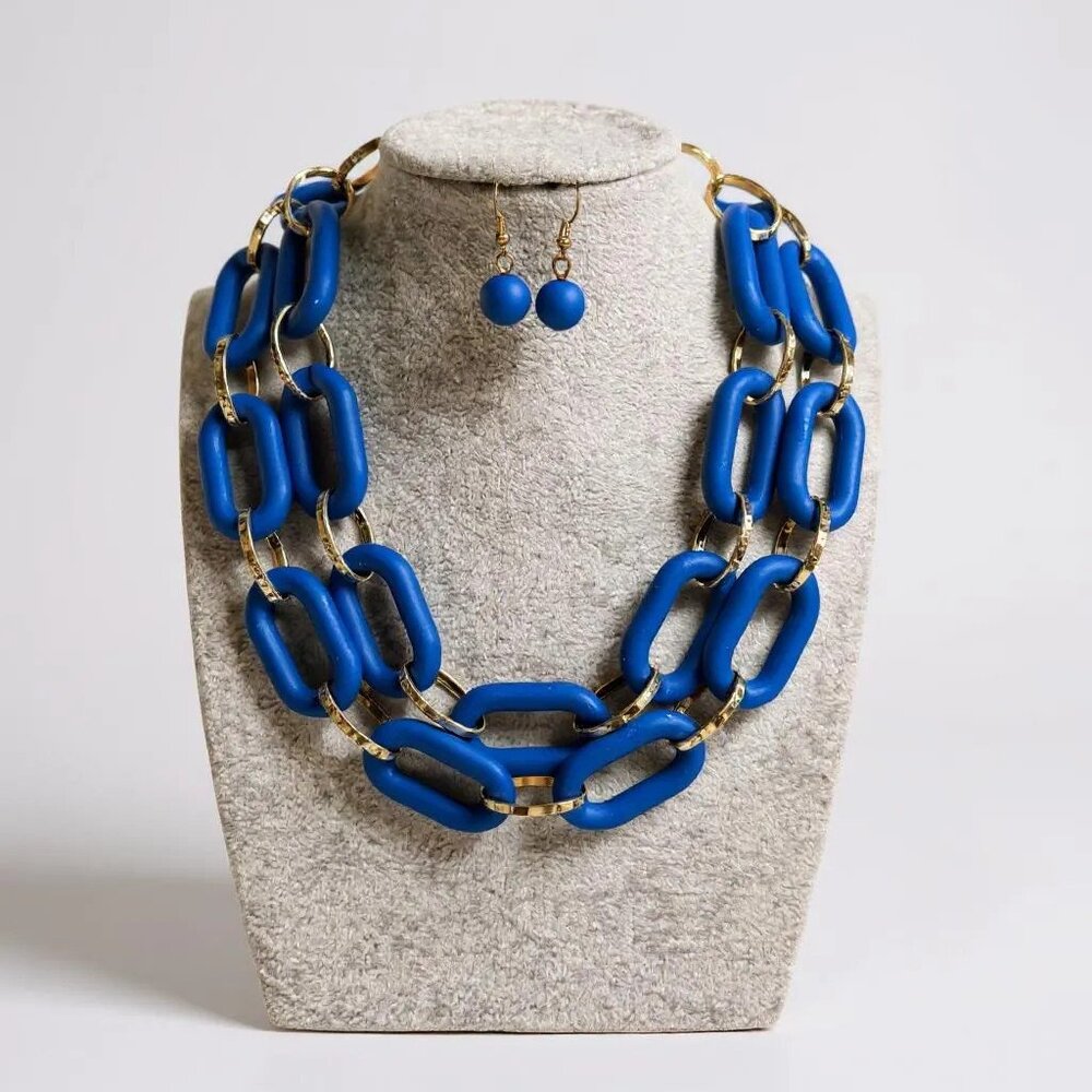 Vintage Two Layer Royal Blue lucite Oval Hoop With Gold Tone Hoop Necklace